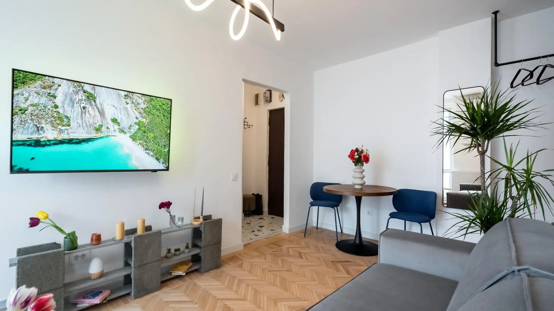 Central Aesthetic Apartment Bucharest 0*,  Romania