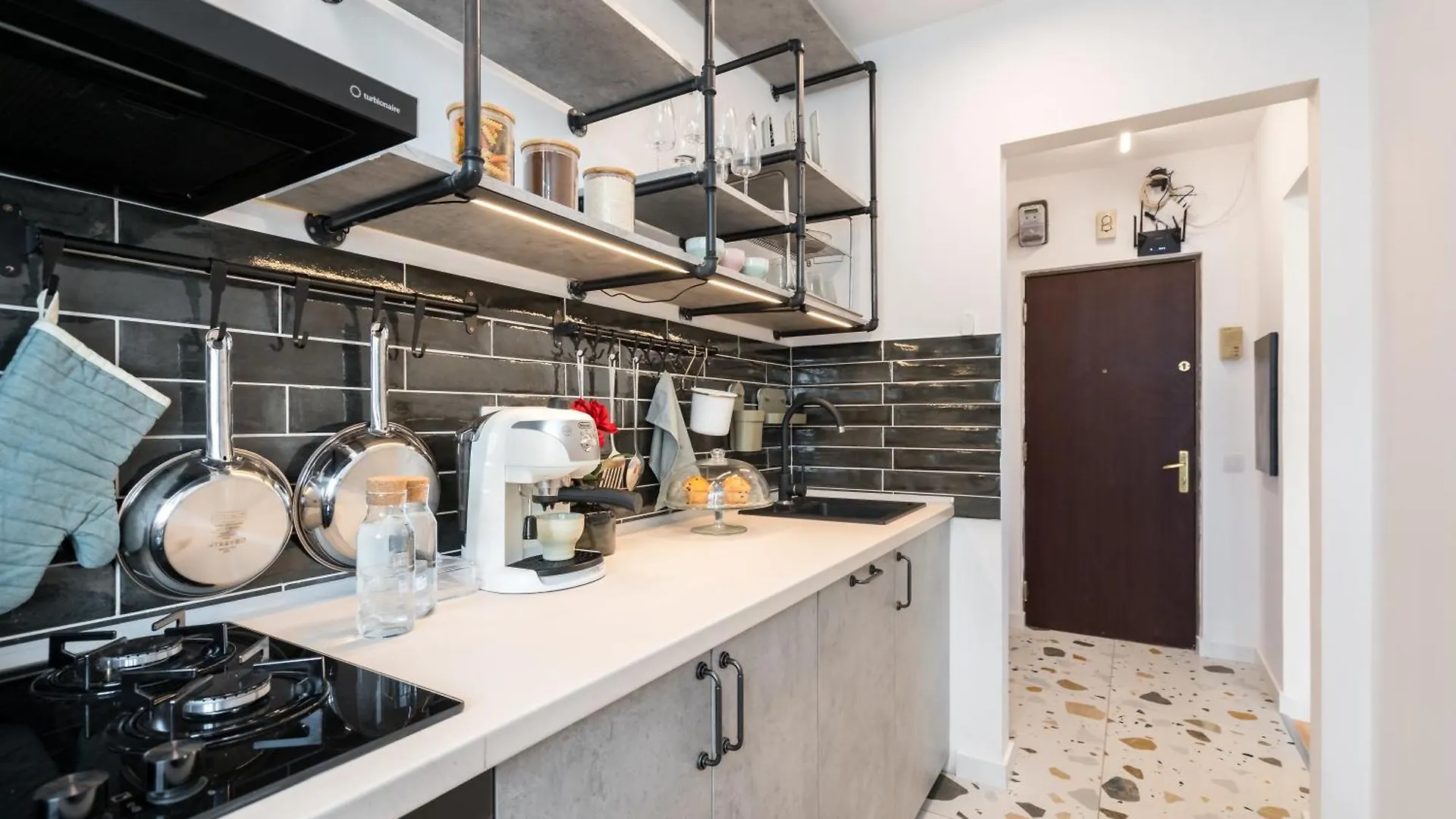 Central Aesthetic Apartment Bucharest Romania